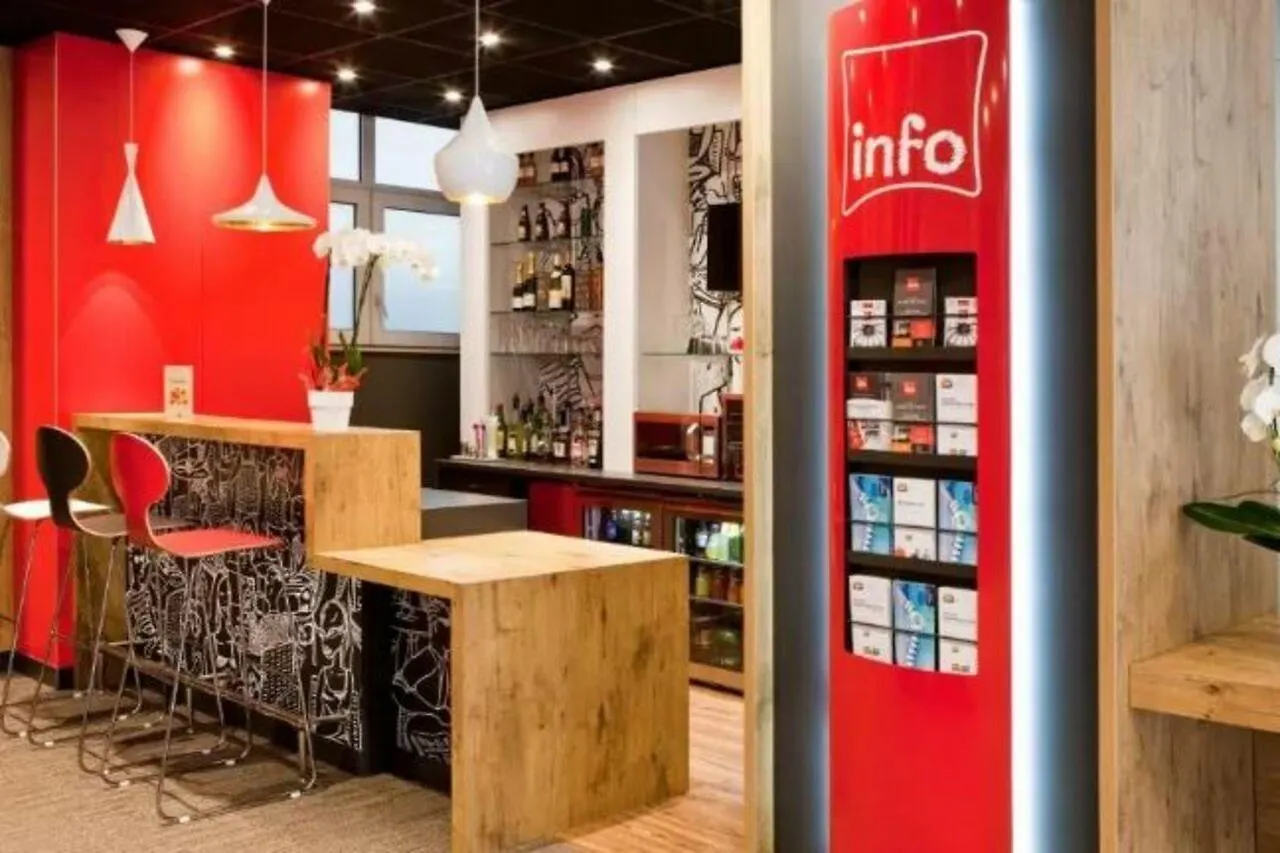 Hotel Ibis Gare De L'est Tgv 3*