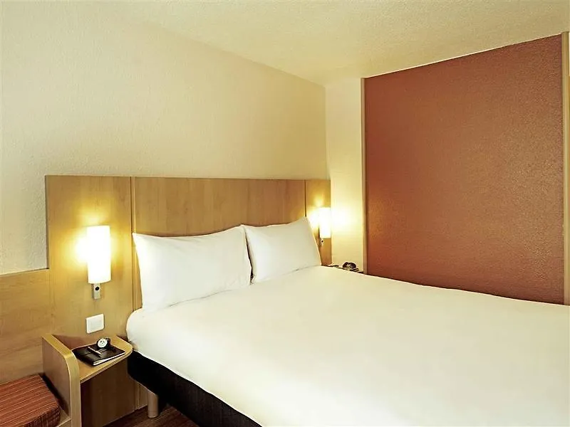 Hotel Ibis Gare De L'est Tgv